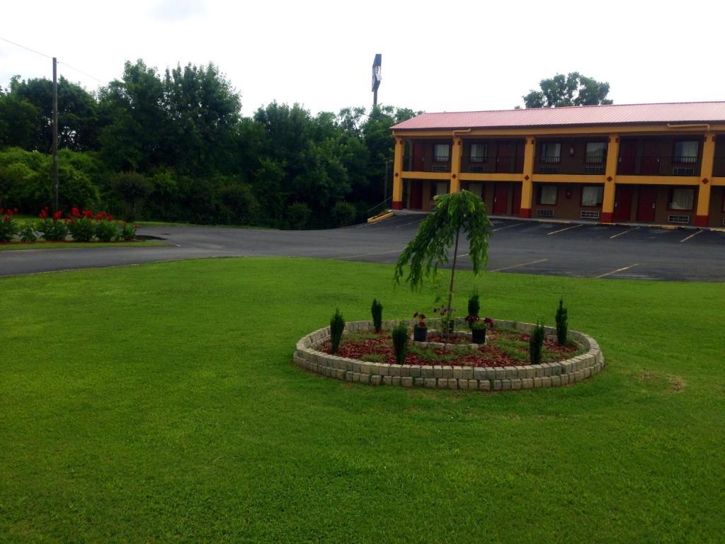 Duffys Motel - Calhoun Exteriör bild